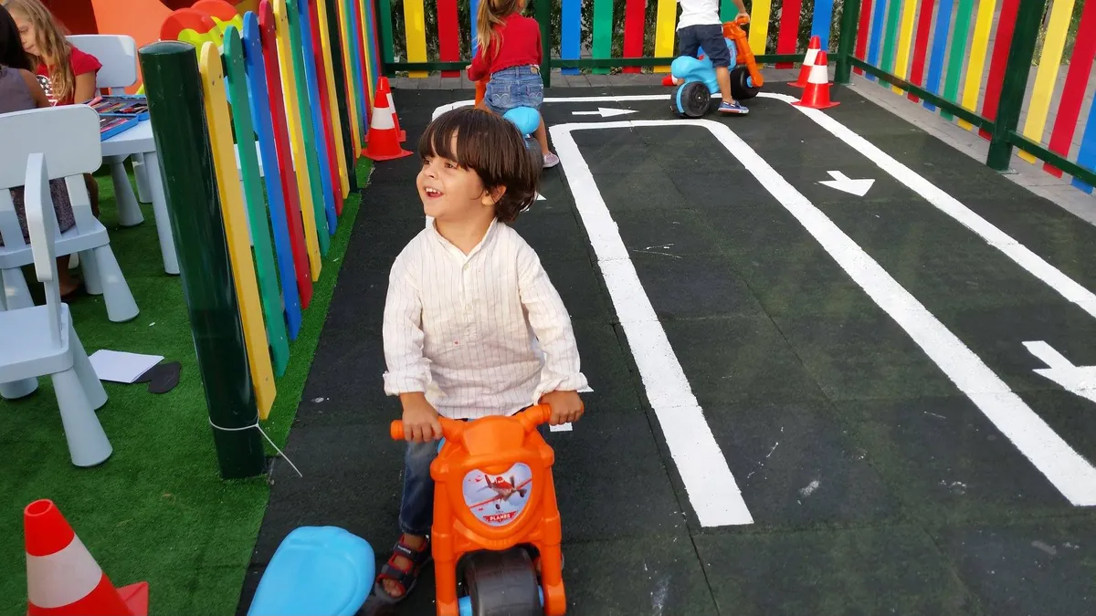 Pedal car tracks
